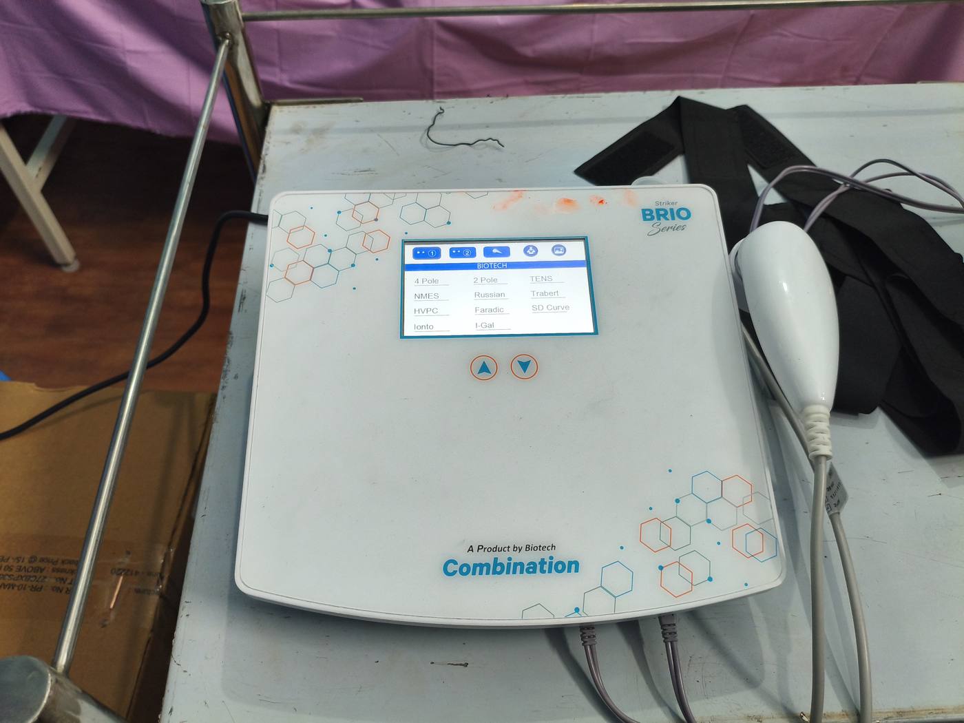 Electrotherapy machine for pain management